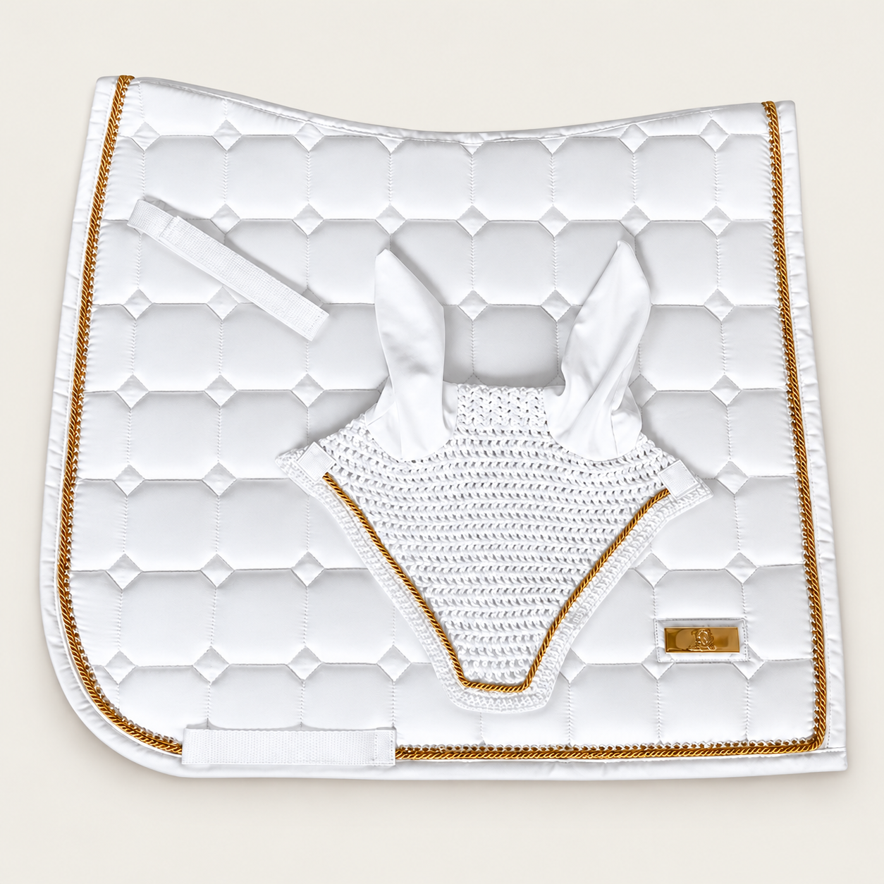 Equestbun Dressur Set Ivory Crown – Studioansicht